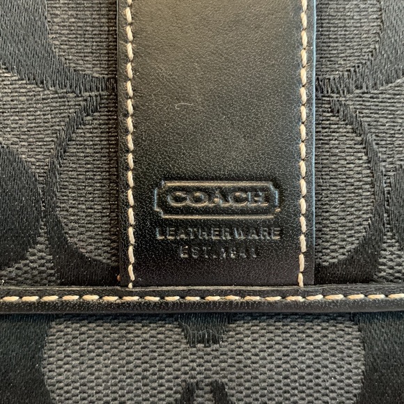 Vintage Coach Hamptons Black Signature Stripe Envelope Wallet - Picture 11 of 17